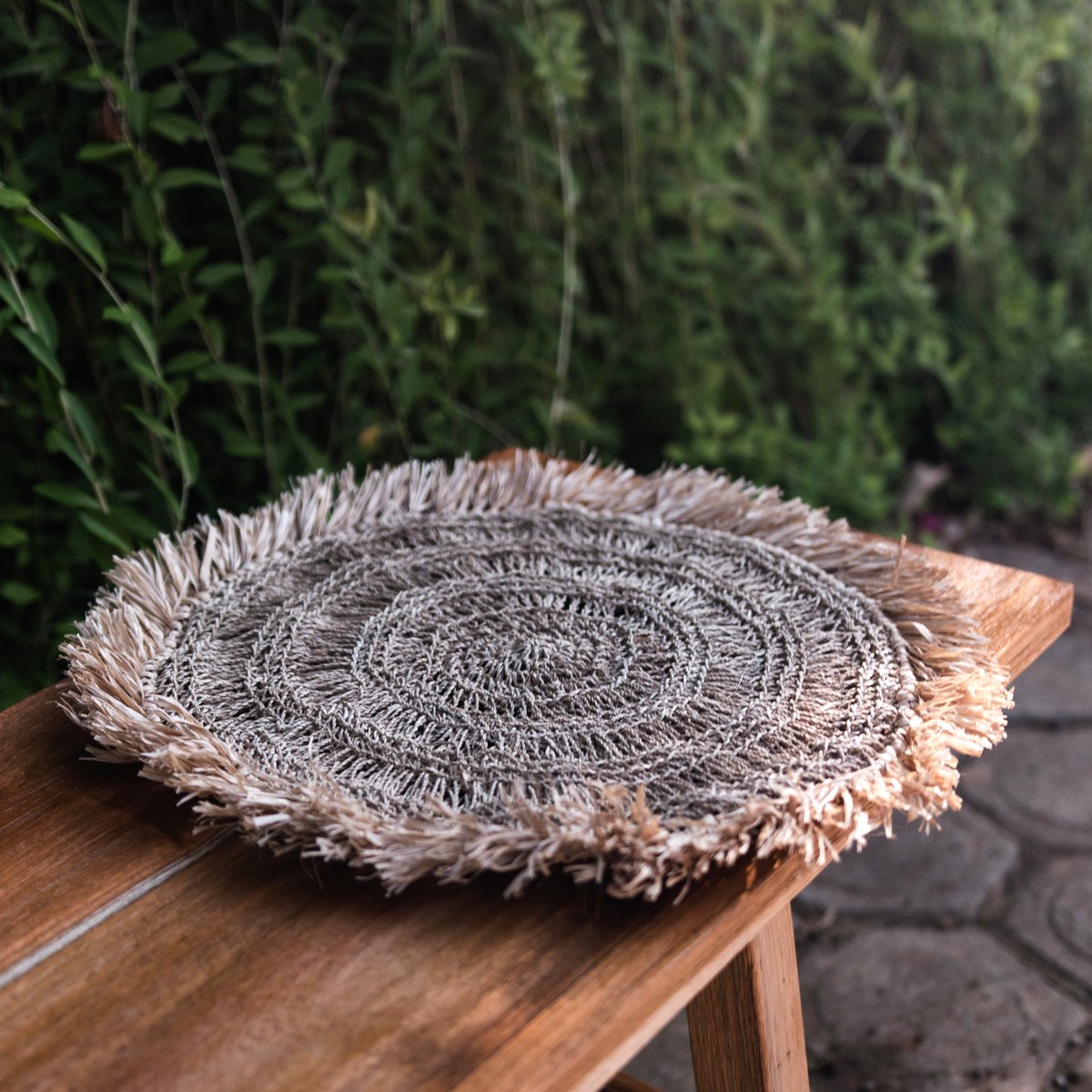 Waisai Raffia Placemat - Ronde Boho Elegantie voor Nederlandse Tafels