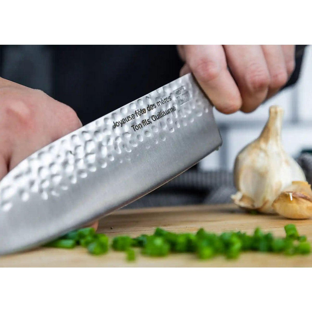 Santoku Mes - Japanse Veelzijdigheid met Bamboe Elegantie