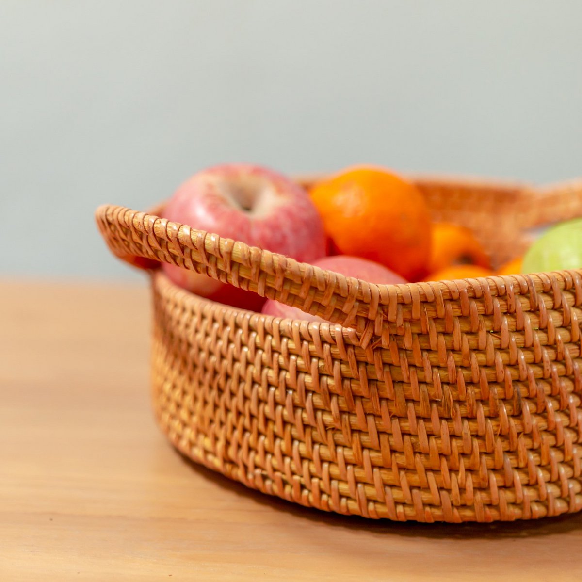 Suwari Rotan Fruitschaal - Compacte Elegantie voor Nederlandse Keukens