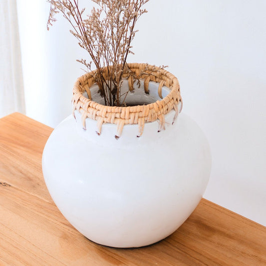 TUBAN Witte Designvaas - Klei Rotan Ø23cm Klein