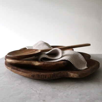 Teak Schaal Grillig - Natuurlijke Kunst voor Nederlandse Tafels