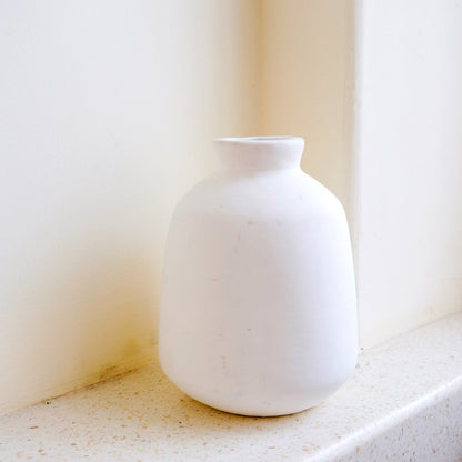 BAWA Witte Klei Vaas - Handgegoten Ronde Bloemenvaas
